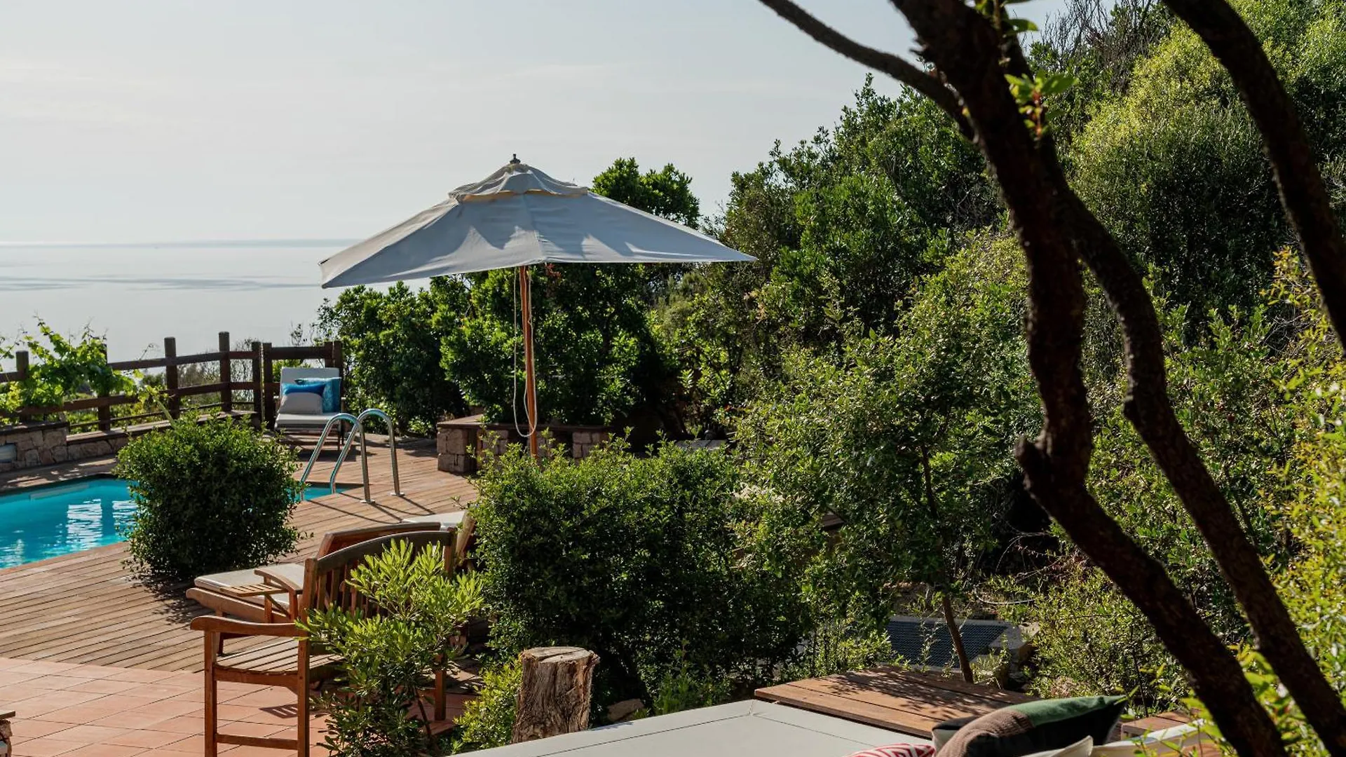 Costa Paradiso Resort