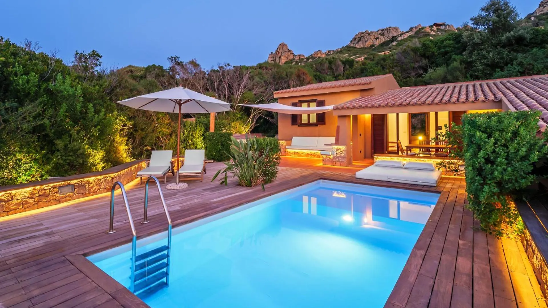 Costa Paradiso Resort