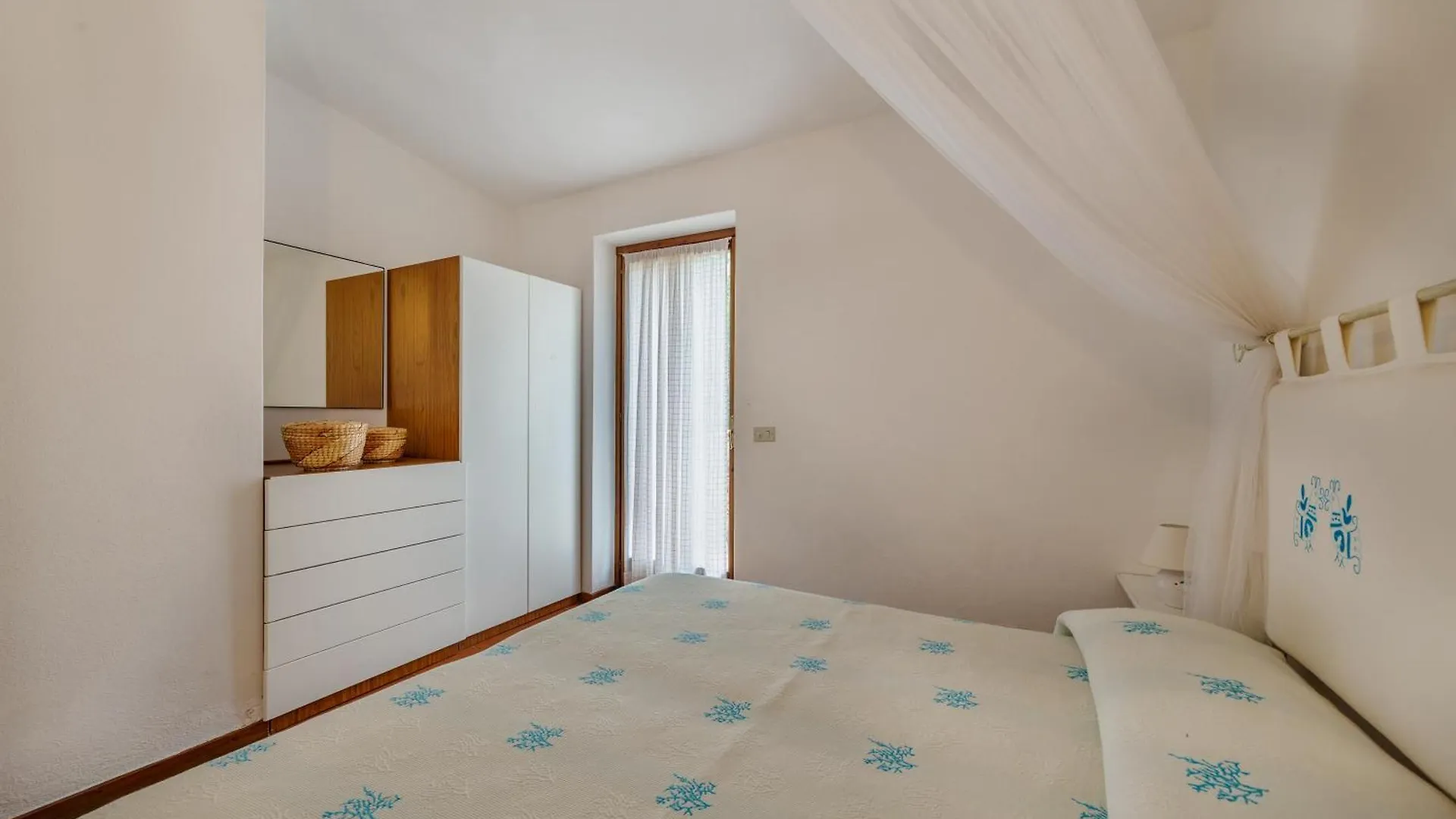 Costa Paradiso Resort