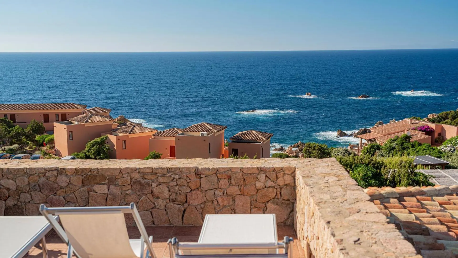 Costa Paradiso Resort