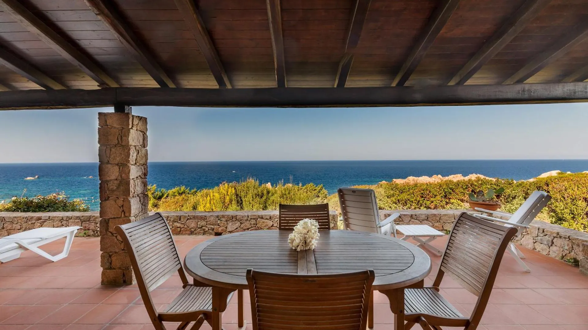Costa Paradiso Resort