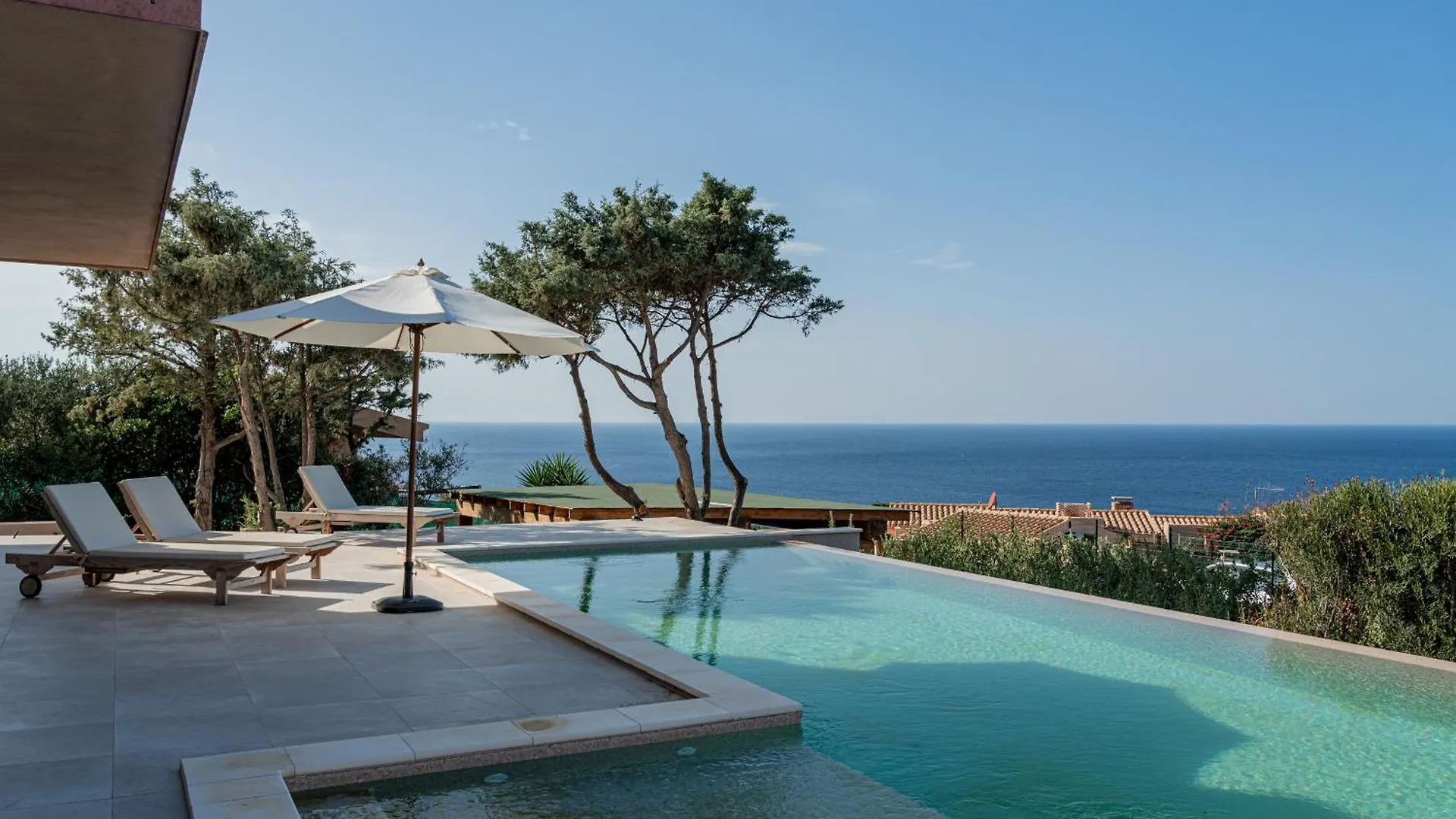 ***  Costa Paradiso Resort Italy