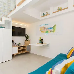 Little House Syrakus