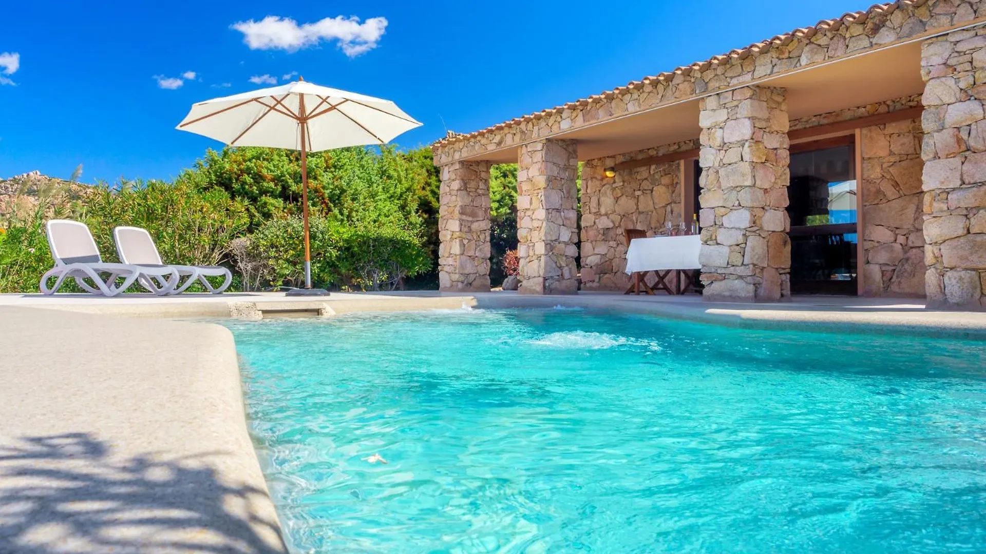 Costa Paradiso Resort